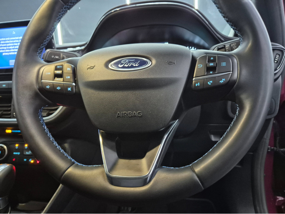 2022 Ford Fiesta - image 11