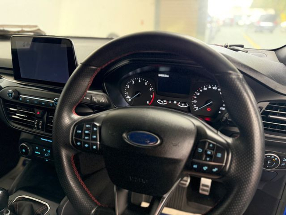 2020 Ford Focus St-line 5D 1.0T 125 €21,777