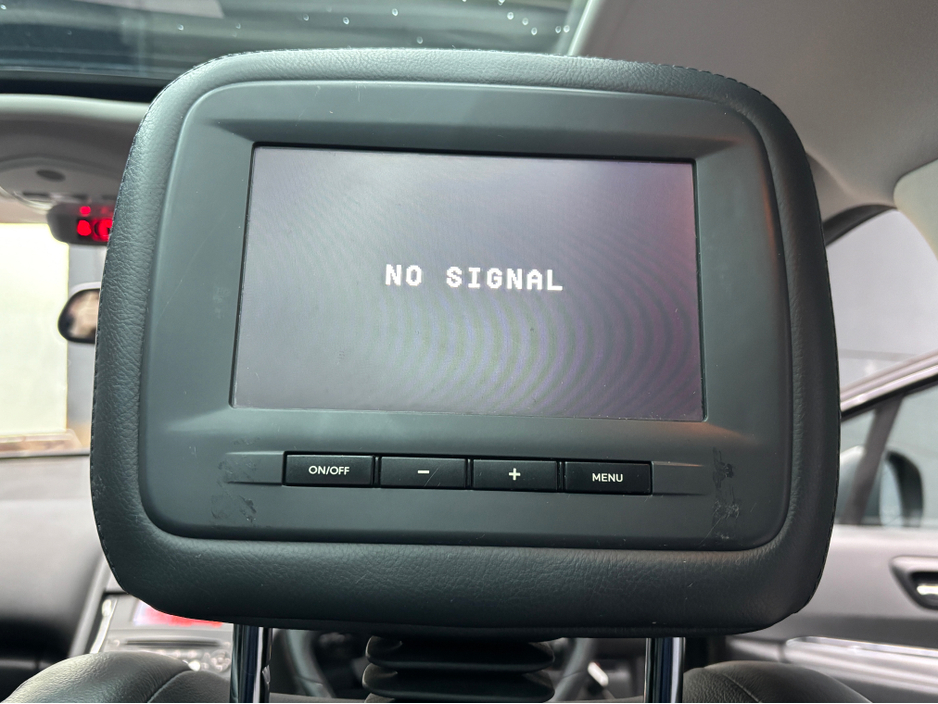 2016 Peugeot 5008 - image 15