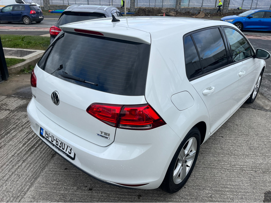 2015 Volkswagen Golf - image 7