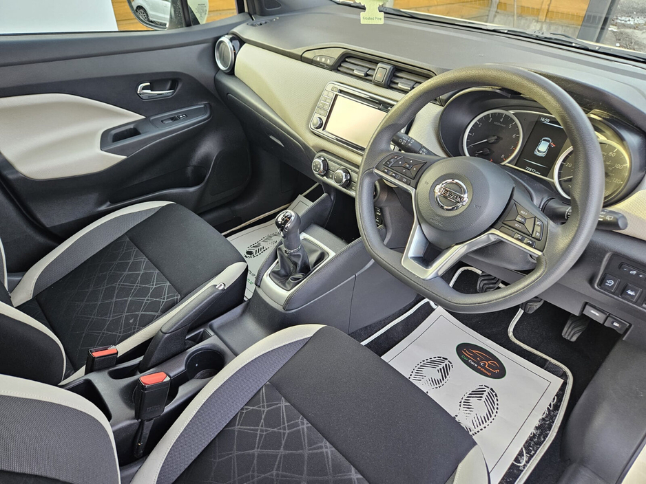 2017 Nissan Micra - image 19