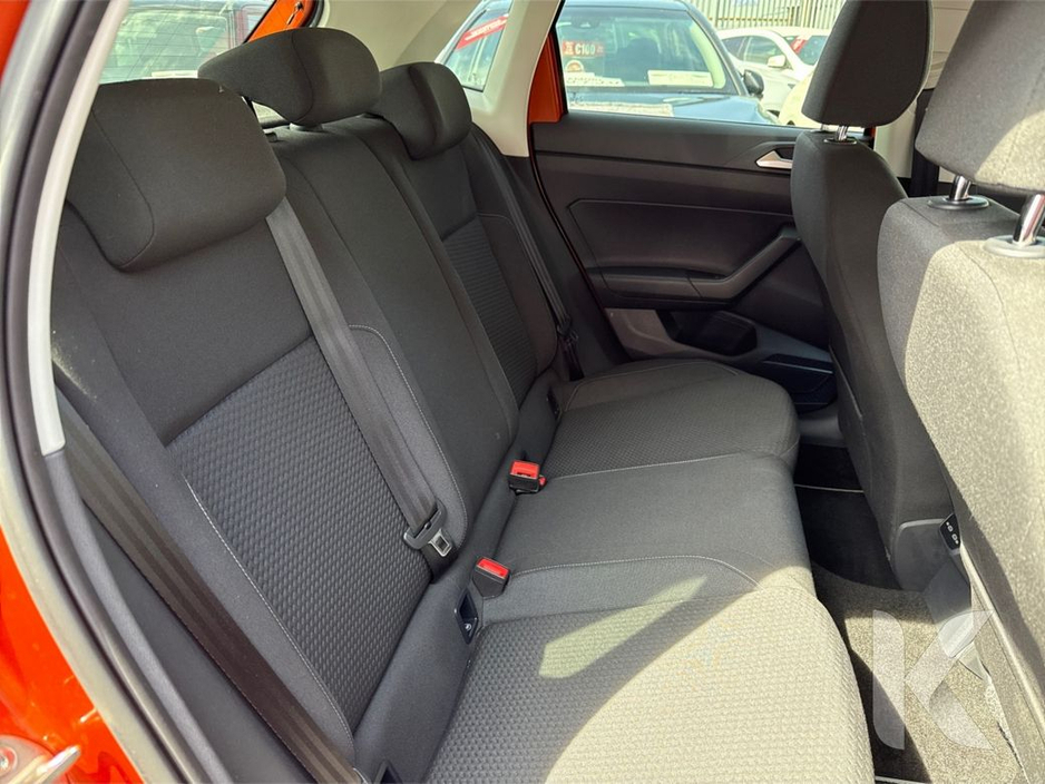 2022 Volkswagen Polo - image 11