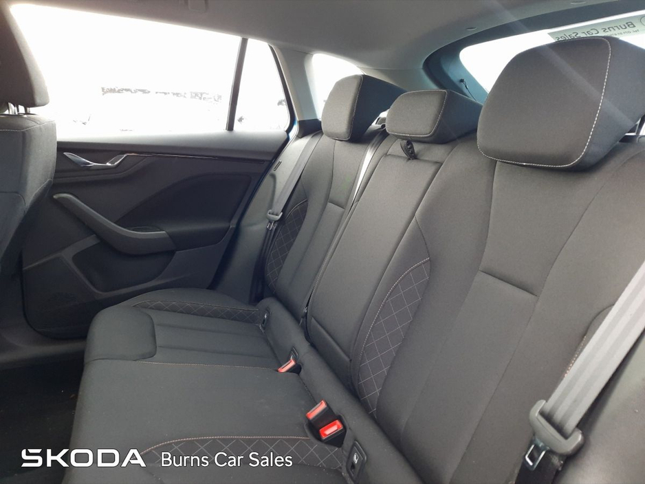 2022 Skoda Scala - image 7