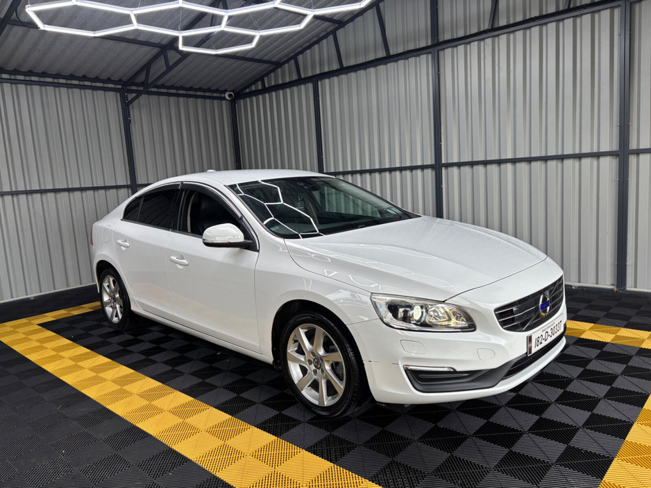 2018 Volvo S60 - image 2