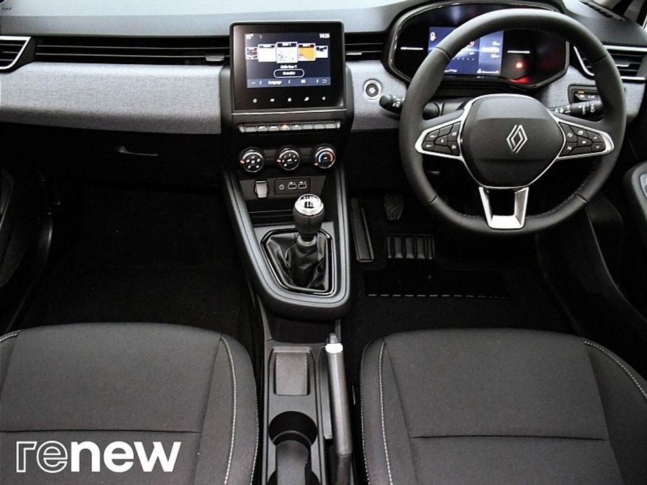 2025 Renault Clio - image 2