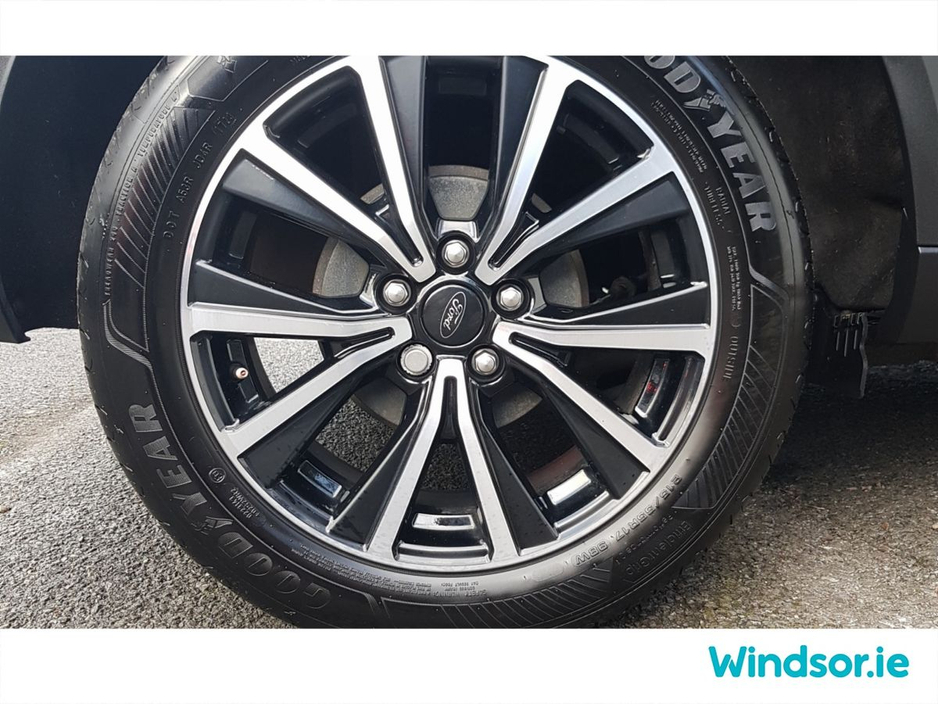 2023 Ford Puma - image 16