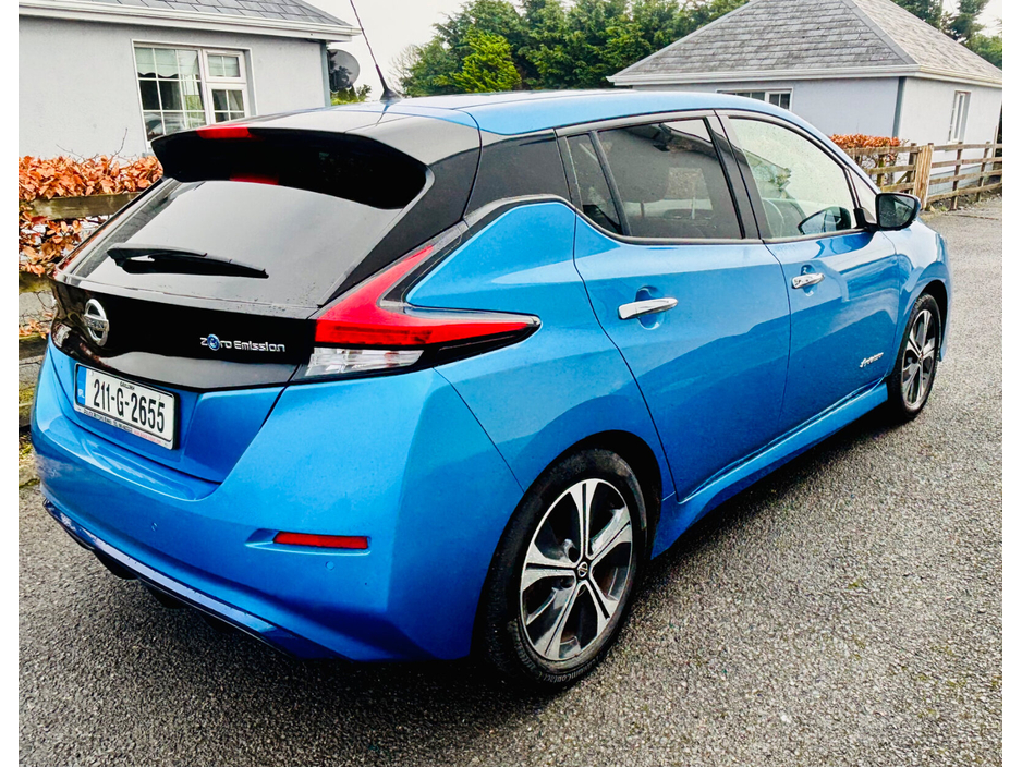 2021 Nissan Leaf - image 10
