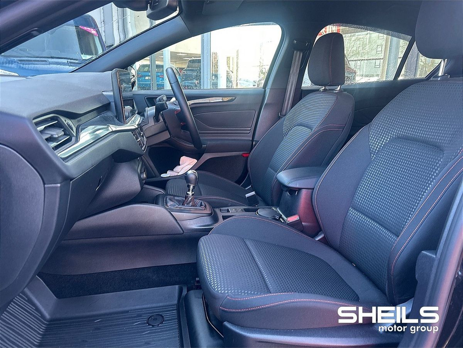 2025 Ford Focus - image 4