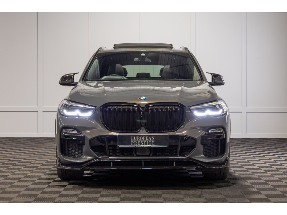 2021 BMW X5 - image 2
