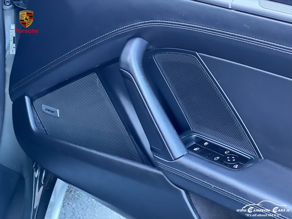 2020 Porsche 911 CARRERA 4SPEED Aventurine Green Metallic €144,950