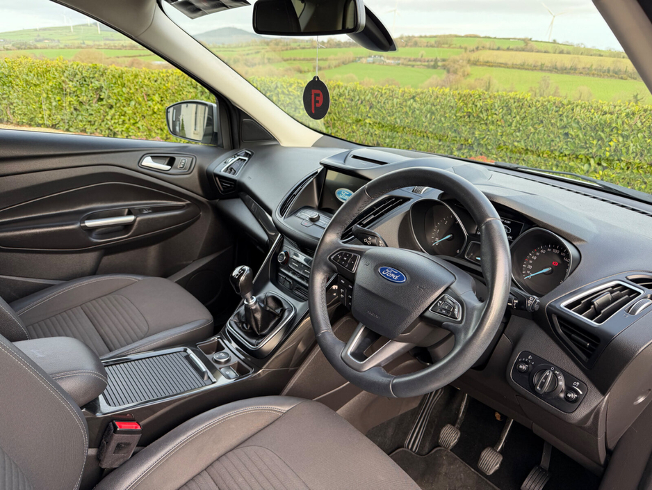 2018 Ford Kuga - image 11