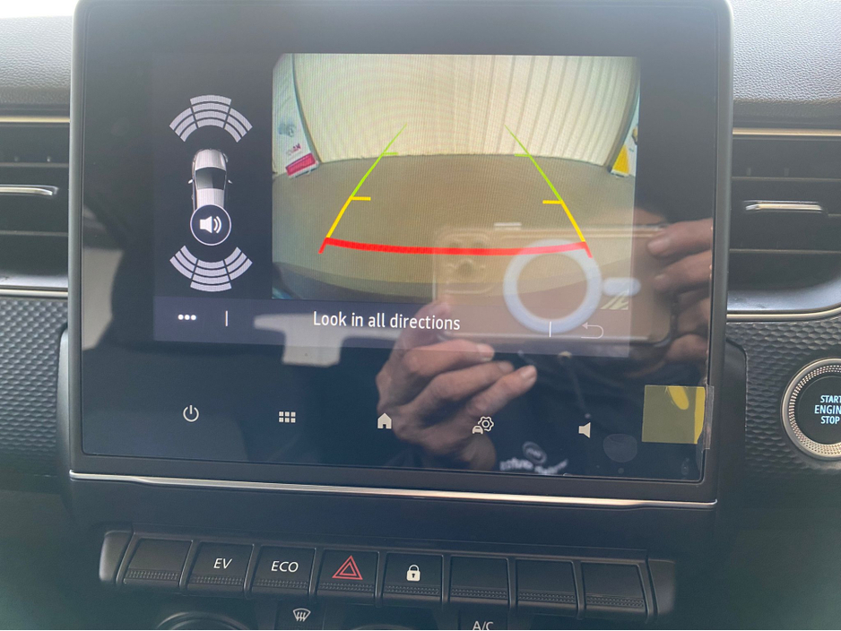 2022 Renault Arkana - image 14