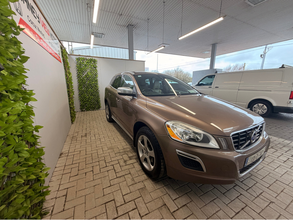 2013 Volvo XC60 - image 3