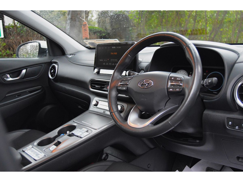 2022 Hyundai Kona Kona EV Premium 39 kWh