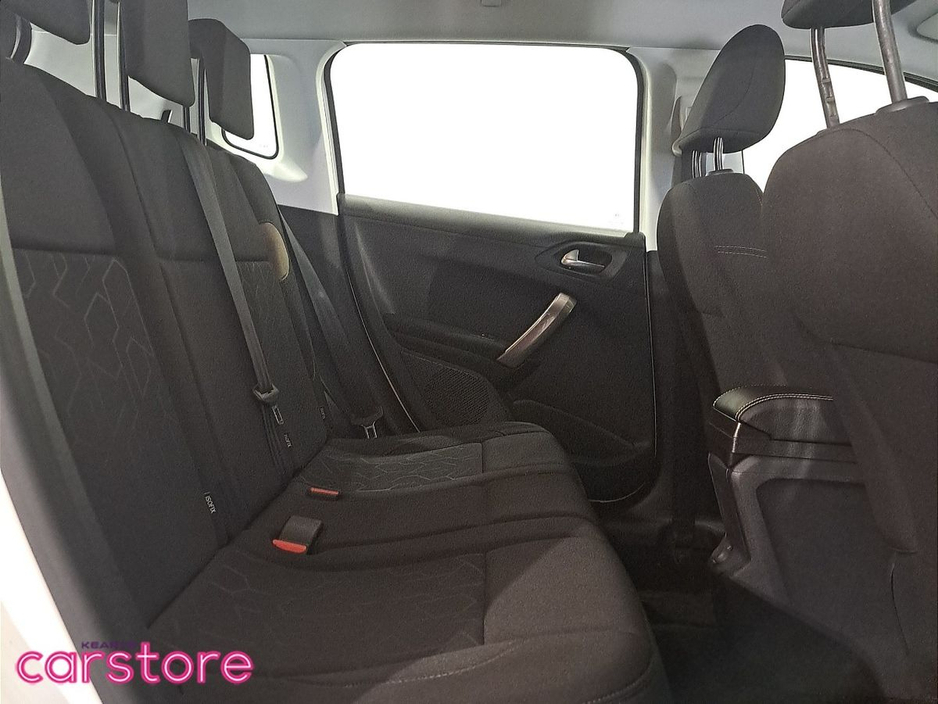 2016 Peugeot 2008 1.2 VTI 82 bhp Active €10,690