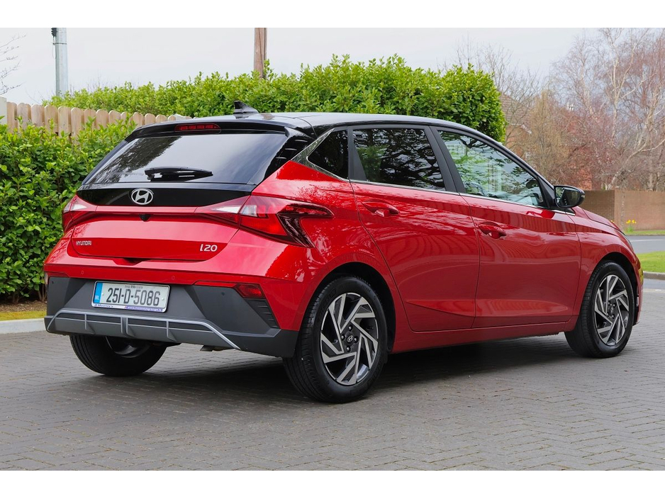 2025 Hyundai i20 - image 8