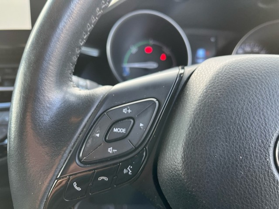 2023 Toyota C-HR HYBRID SPORT BI-TONE 4DR