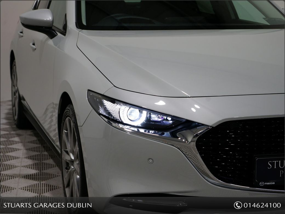 2025 Mazda Mazda3 - image 10