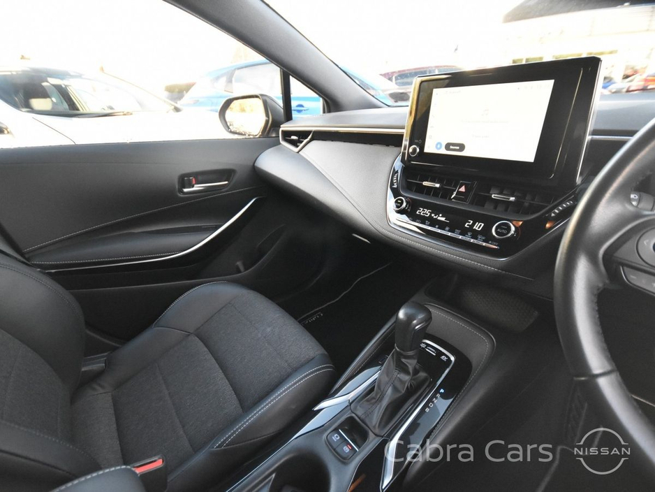 2023 Toyota Corolla 1.8 Hybrid Luna Sport Hatchback €27,850