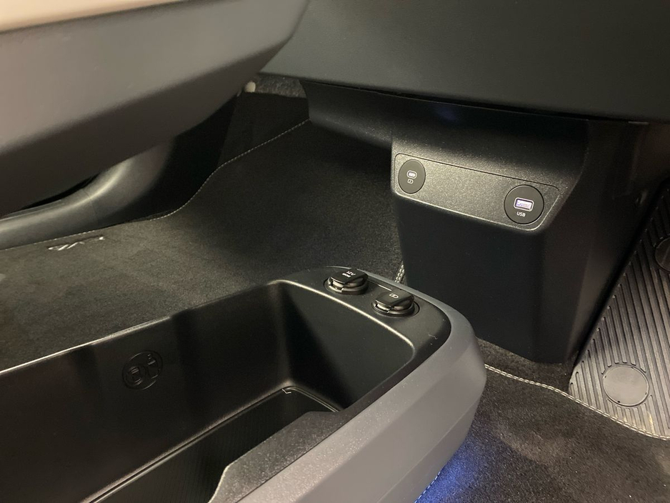 2022 Kia EV6 - image 15