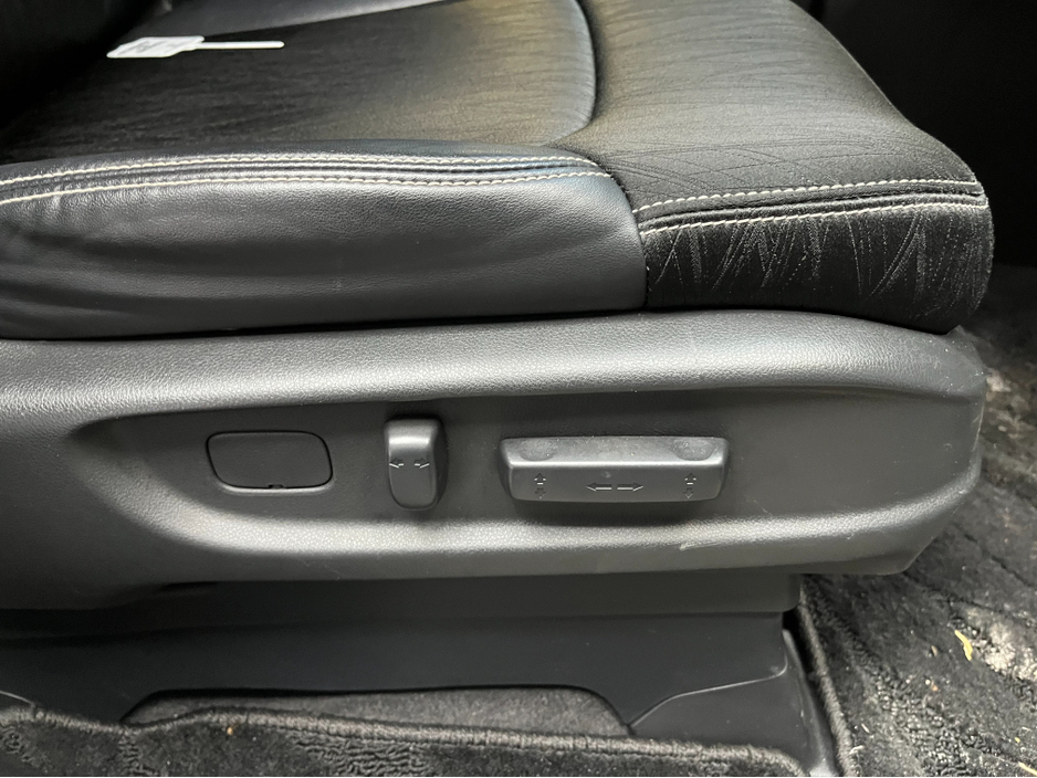 2017 Honda Odyssey €21950 2017 HONDA ODYSSEY 7 SEATER AUTOMATIC HYBRID ABSOLUTE SENSING  2.0 AUTOMATIC / ELECTRIC SEATS / REVERSE CAMERA / CRUISE CONTROL / AUTOMATIC DOORS €21,950