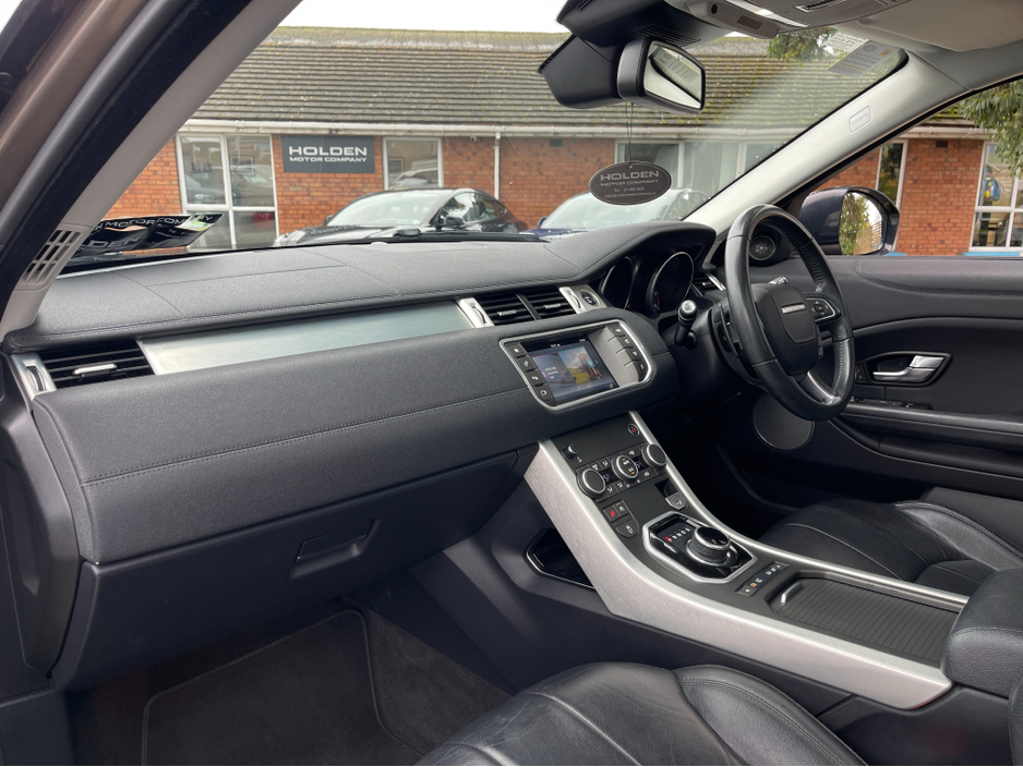 2017 Land Rover Range Rover Evoque - image 27