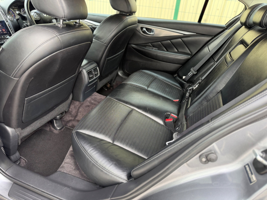 2016 Infiniti Q50 - image 13