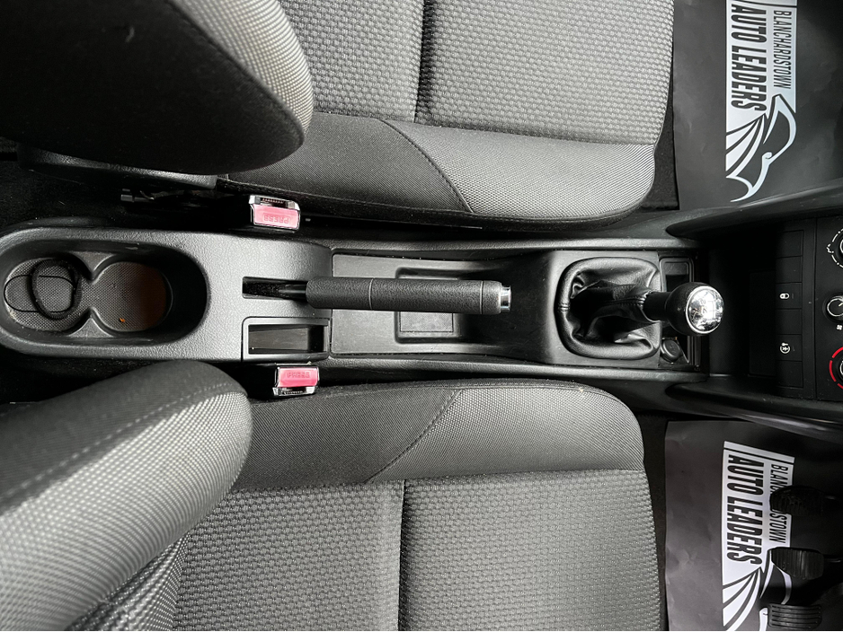 2011 Peugeot 207 1.4 SE 94 BHP LOW KM €2,900