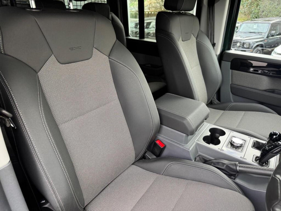 2025 INEOS Grenadier  €57,500