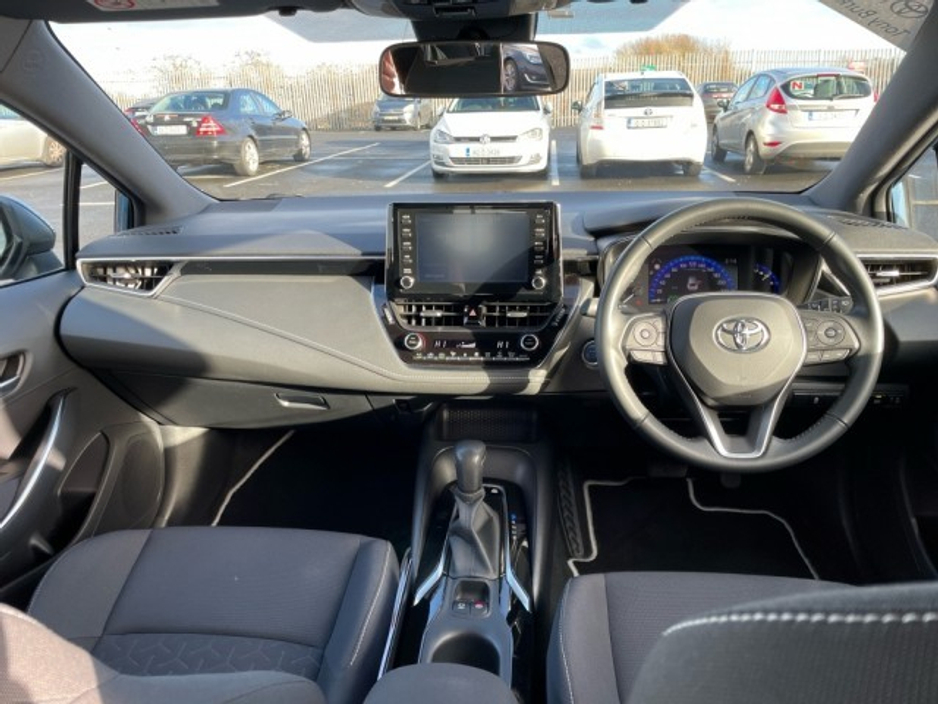 2022 Toyota Corolla Hatchback 5dr Hybrid - Luna Edition - 1.8 Automatic - EUR 170 Road Tax - Great Value - 1 Owner // Remote Central Locking // Front Electric Windows // Rear Electric Windows // Electric Mirrors // Apple €24,895