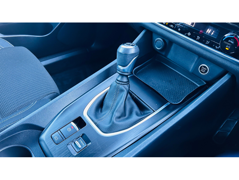 2022 Nissan Qashqai REVERSE CAMERA + REAR PARK SENSORS 1.3 PETROL MANUAL €24,495