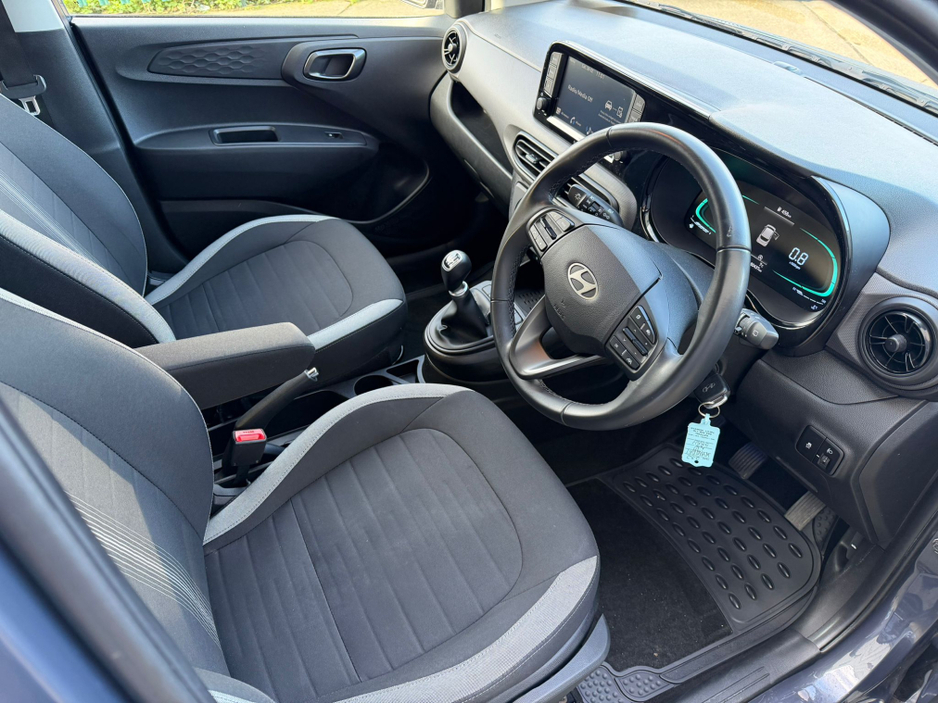 2023 Hyundai i10 - image 7