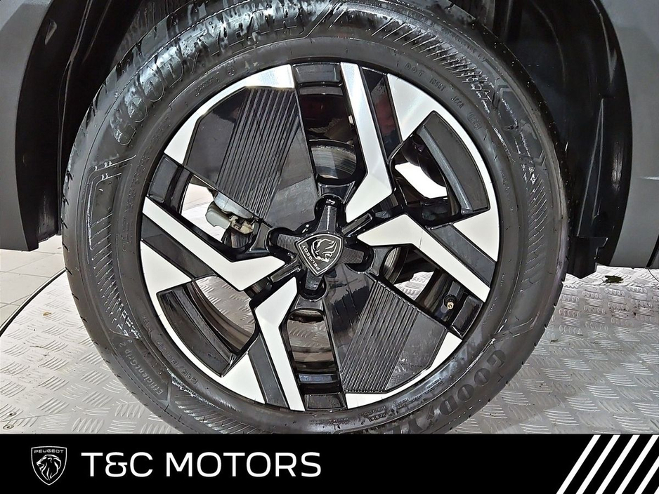 2024 Peugeot 2008 - image 15