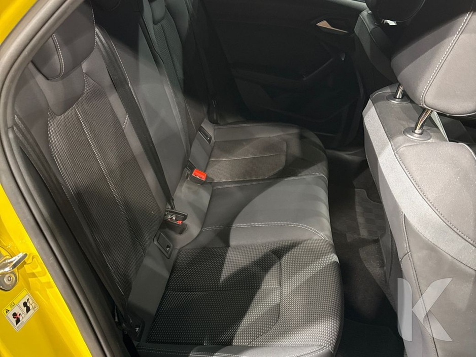 2022 Audi A1 S-LINE - YELLOW/BLACK TWO TONE - PADDLE SHIFT - CRUISE CONTROL - HEATED SEAT - DIGITAL DASH - REVERSE CAMERA €25,950