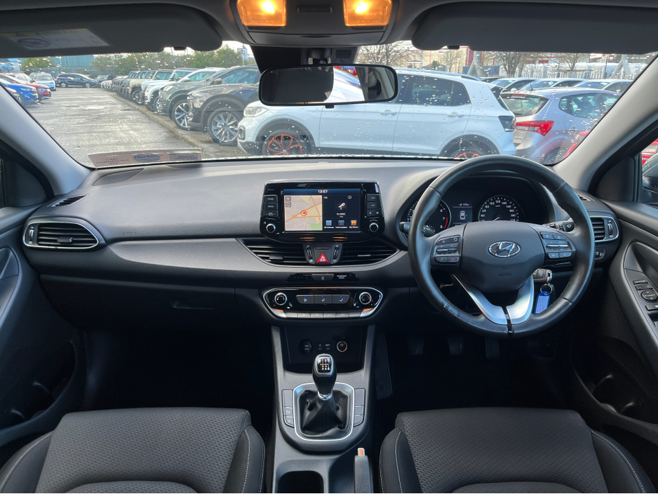 2018 Hyundai i30 - image 13