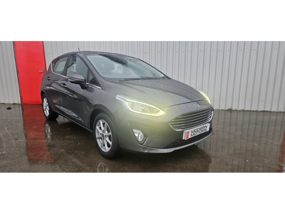 2018 Ford Fiesta ZETEC 1.1 petrol 84bhp 5dr new model €9,950