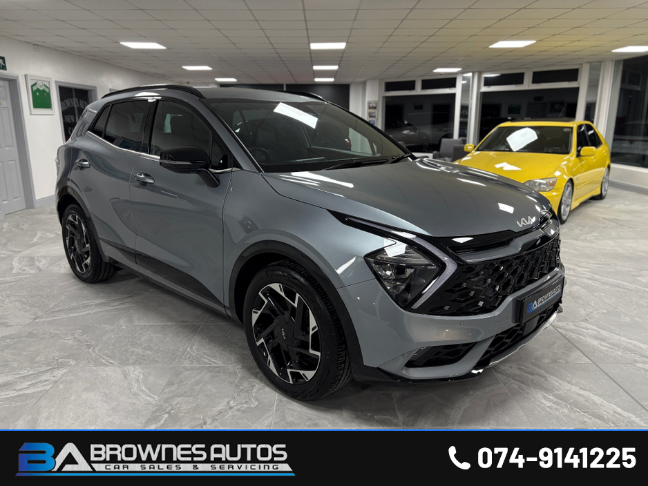 2023 Kia Sportage - image 3