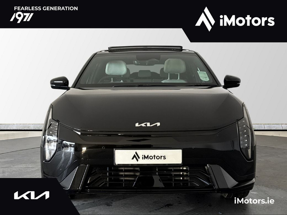 2025 Kia EV4 - image 2