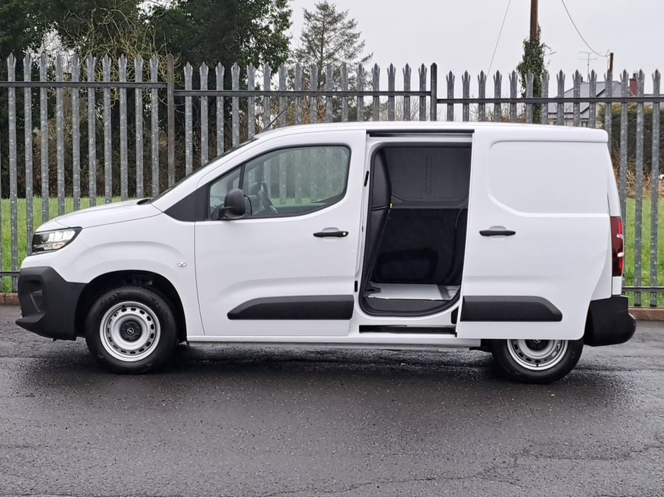 2026 Opel Combo - image 7