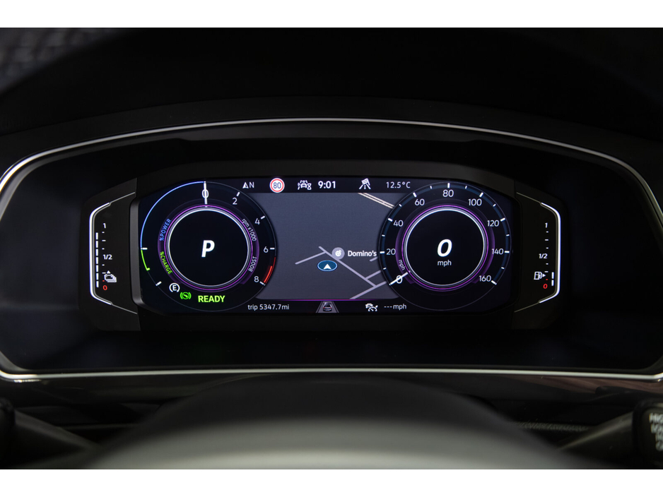 2024 Volkswagen Tiguan - image 20