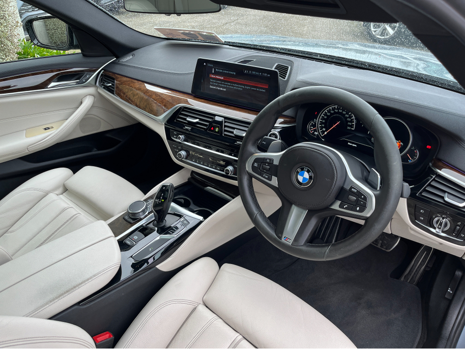 2018 BMW 5 Series - image 15