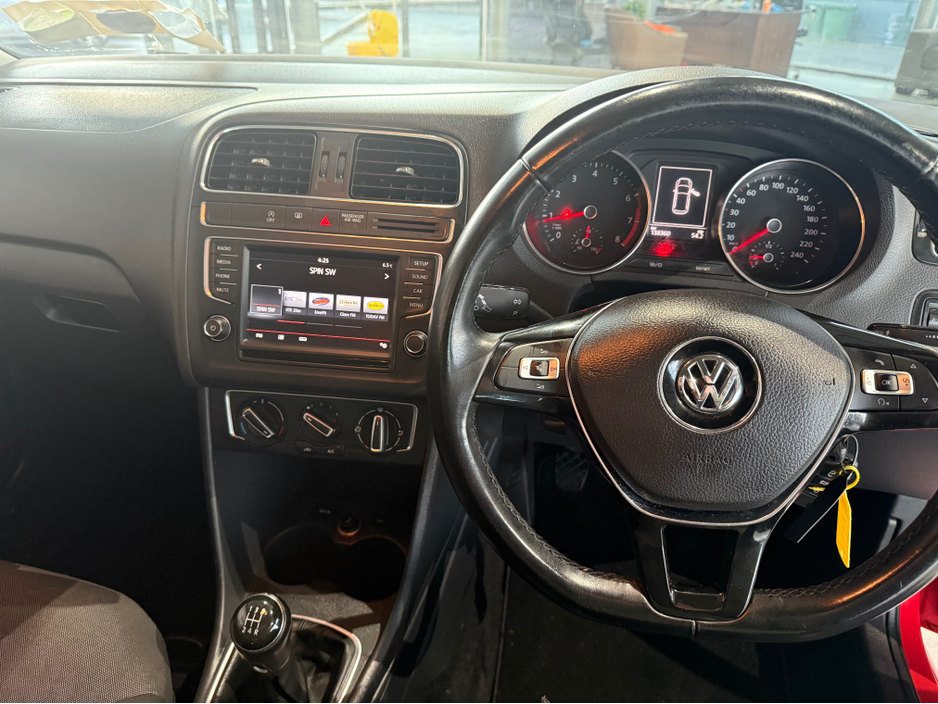 2015 Volkswagen Polo CL 1.0 75HP MANUAL 5SPEED 5DR €9,950