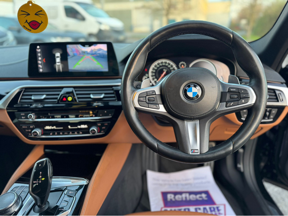 2017 BMW 5 Series - image 10