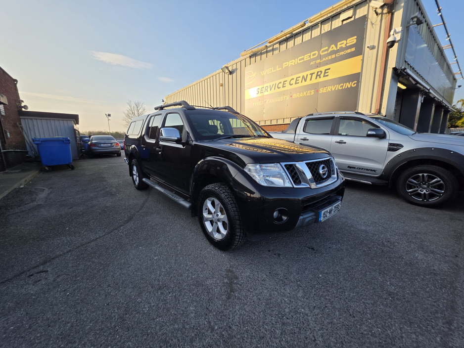 2015 Nissan Navara - image 5