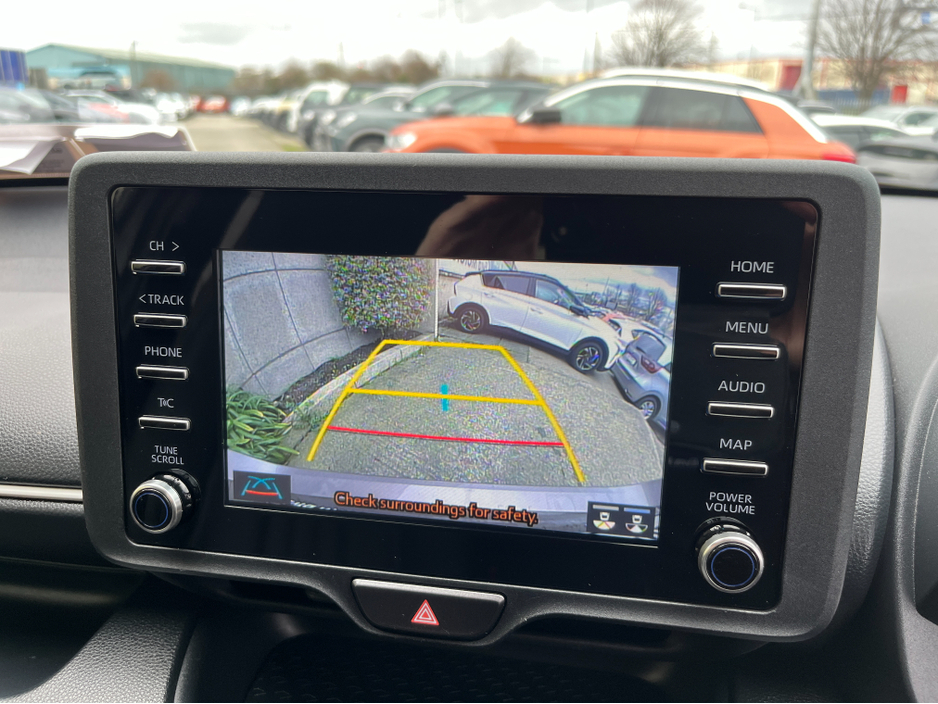 2021 Toyota Yaris - image 19