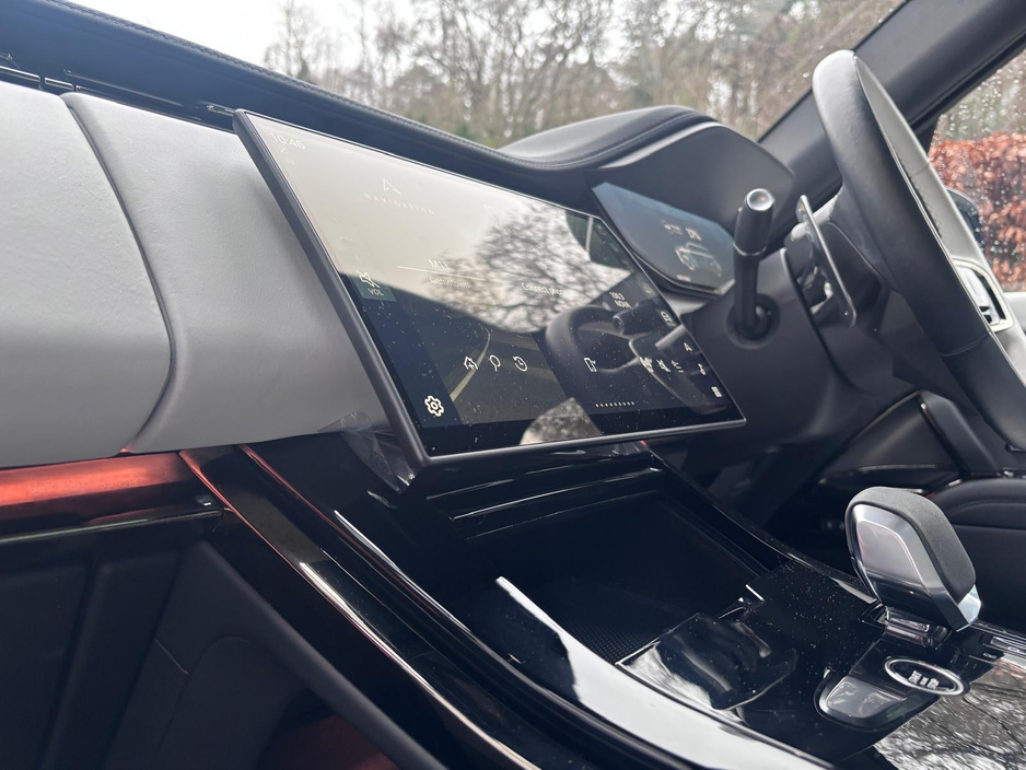 2024 Land Rover Range Rover Sport P460E DYNAMIC SE *Huge Specification* €103,950