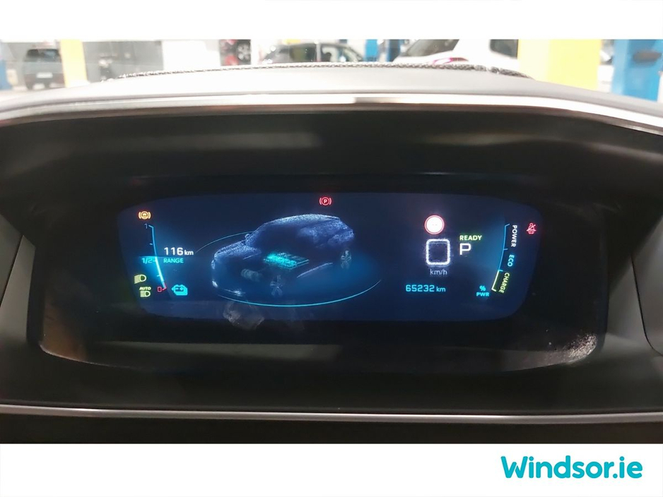 2021 Peugeot 2008 - image 11