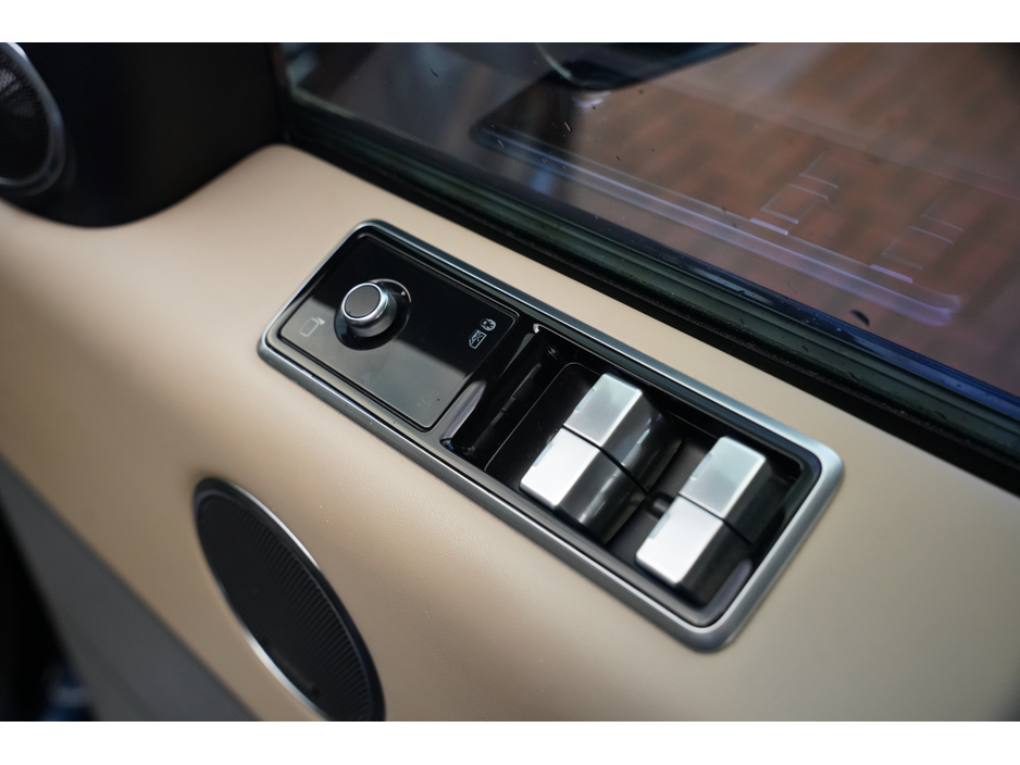 2020 Land Rover Range Rover Sport - image 11