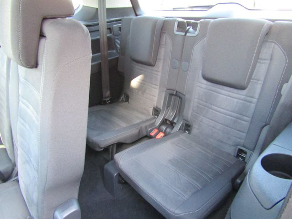 2017 Volkswagen Touran - image 18