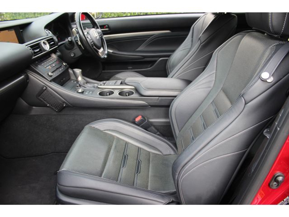 2016 Lexus RC 300 h - image 16